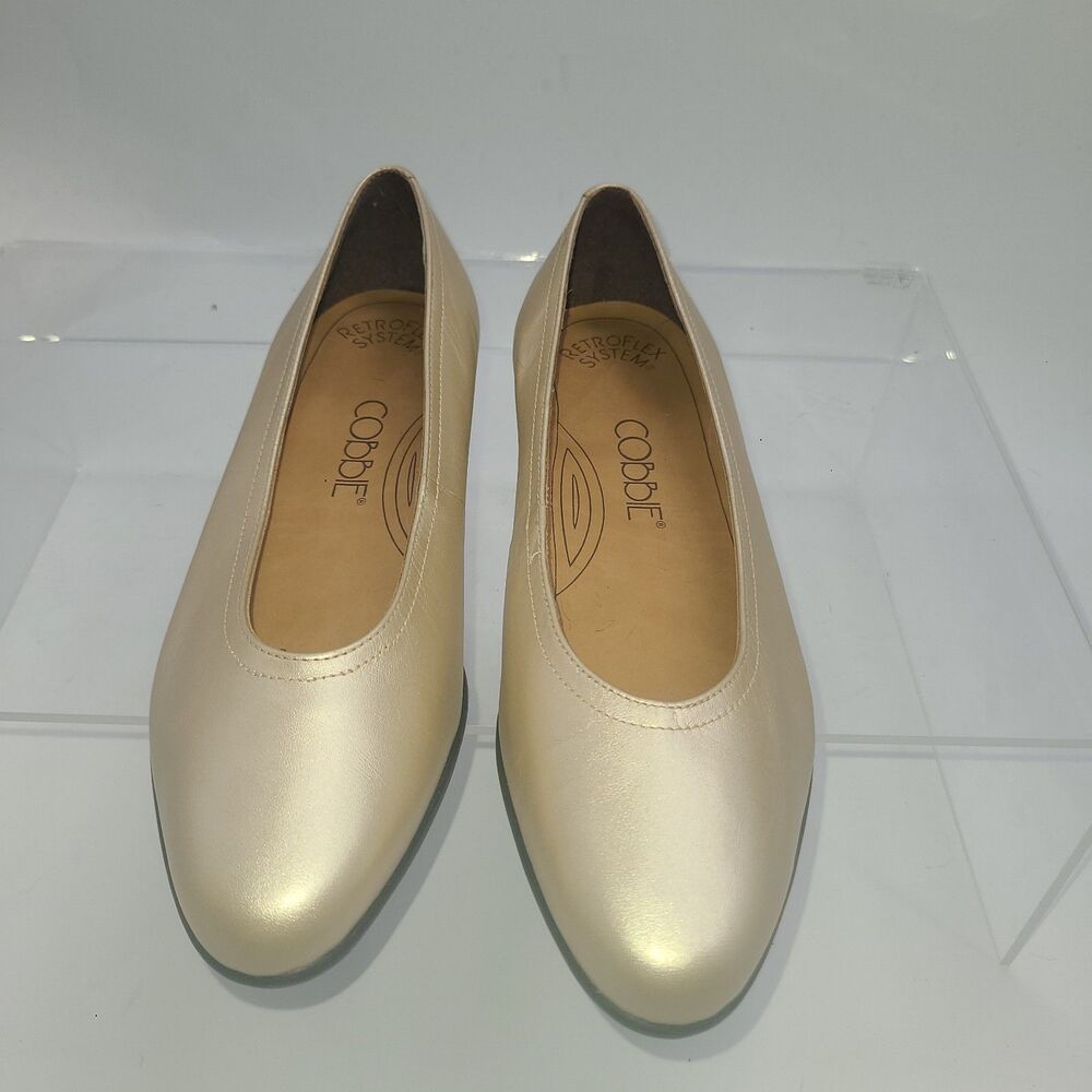 Cobbie Cuddlers Womens Ballet Flats Shoes Gold  Metallic Leather Cushioned 7W - Picture 9 of 9